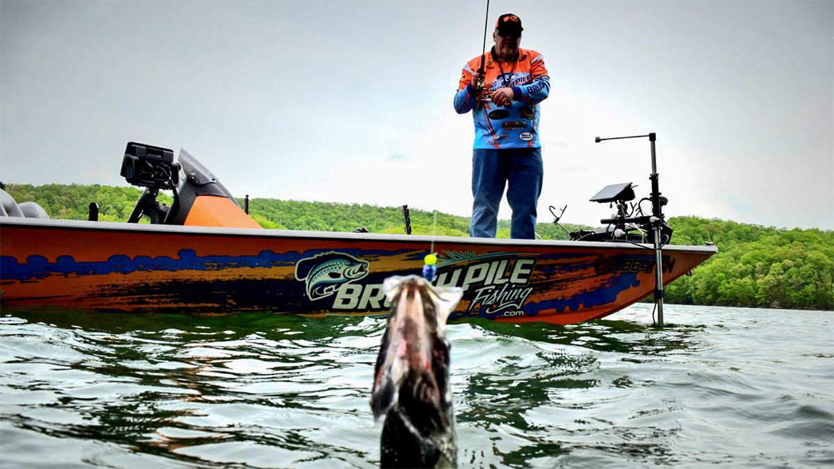 russ-bailey-catching-crappie